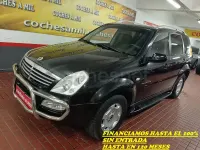 Usado SsangYong Rexton Limited 165 CV (121 kW) 2006 Negro SUV