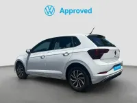 Usado VW Polo Life 95 CV (69 kW) 2022 Blanco Utilitario