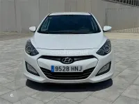 Usado Hyundai i30 Base 90 CV (66 kW) 2012 Blanco Berlina
