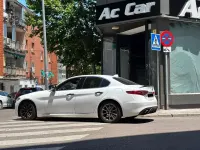 Usado Alfa Romeo Giulia 200 CV (147 kW) 2017 Blanco Berlina