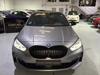 Usado BMW 118 M Sport 136 CV (100 kW) 2024 Gris / plata Utilitario