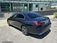 Usado Mercedes E300 306 CV (225 kW) 2022 Azul Berlina