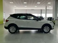 Usado Seat Arona Ecomotive 95 CV (69 kW) 2019 Blanco SUV