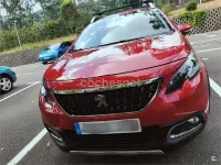 Usado Peugeot 2008 Allure 120 CV (88 kW) 2017 Rojo SUV