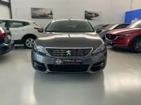 Usado Peugeot 308 SW Allure 130 CV (95 kW) 2021 Gris / plata Familiar
