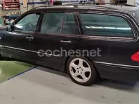 Usado Mercedes E320 Avantgarde 224 CV (164 kW) 1998 Negro Familiar