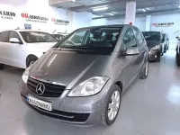 Usado Mercedes A180 Avantgarde 109 CV (80 kW) 2010 Gris Utilitario