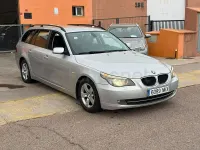 Usado BMW 520 177 CV (130 kW) 2009 Gris / plata Familiar
