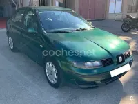 Usado Seat Toledo Stella 110 CV (80 kW) 2000 Verde Berlina