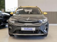 Usado Kia Stonic 100 CV (73 kW) 2023 Gris SUV