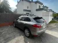 Usado Porsche Cayenne 245 CV (180 kW) 2011 Gris / plata SUV