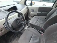 Usado Renault Modus Dynamique 85 CV (62 kW) 2005 Gris / plata Monovolumen