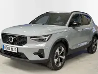 Nuevo Volvo XC40 Plus 197 CV (144 kW) 2025 Gris / plata SUV