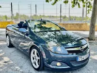Usado Opel Astra Enjoy 150 CV (110 kW) 2007 Azul Descapotable