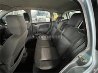 Usado Ford Fiesta 68 CV (50 kW) 2005 Azul Berlina