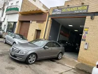 Usado Mercedes C200 136 CV (100 kW) 2011 Gris Familiar