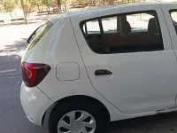 Usado Dacia Sandero Ambiance 75 CV (55 kW) 2018 Blanco Berlina