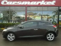 Usado Renault Mégane Dynamique 111 CV (81 kW) 2009 Negro Berlina