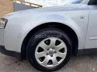 Usado Audi A4 115 CV (84 kW) 2001 Gris / plata Berlina