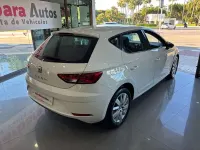 Usado Seat Leon Reference 115 CV (84 kW) 2019 Blanco Utilitario