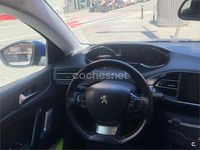 Usado Peugeot 308 Allure 130 CV (95 kW) 2018 Azul Berlina