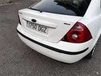 Usado Ford Mondeo Trend 155 CV (114 kW) 2004 Blanco Berlina
