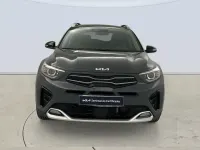 Usado Kia Stonic GT-Line 100 CV (73 kW) 2022 Gris SUV