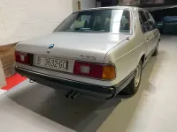 Usado BMW 735 219 CV (161 kW) 1983 Gris Berlina