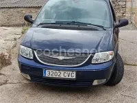 Usado Chrysler Voyager 140 CV (102 kW) 2004 Azul Monovolumen