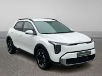 Uusi Kia Stonic 101 HP (74 kW) 2025 Valkoinen Katumaasturi