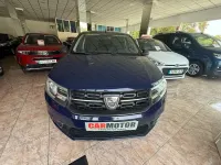 Usado Dacia Sandero Acces 75 CV (55 kW) 2019 Azul Utilitario