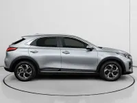 Usado Kia XCeed 136 CV (100 kW) 2022 Gris SUV