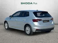 Usado Skoda Fabia Selection 95 CV (69 kW) 2025 Gris / plata Utilitario
