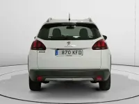 Usado Peugeot 2008 Allure 110 CV (80 kW) 2017 Blanco SUV
