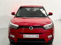 Usado SsangYong Tivoli 115 CV (84 kW) 2017 Rojo SUV