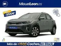 Usado Kia Stonic 84 CV (61 kW) 2024 Gris / plata SUV