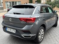 Usado VW T-Roc Advance 115 CV (84 kW) 2020 Gris / plata SUV