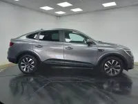 Käytetty Renault Arkana Evolution 147 HP (108 kW) 2022 Harmaa Katumaasturi
