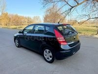 Usado Hyundai i30 Comfort 109 CV (80 kW) 2010 Negro Berlina