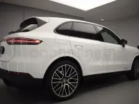 Usado Porsche Cayenne Platinum Edition 340 CV (250 kW) 2022 Blanco SUV