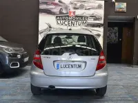 Usado Mercedes A180 Avantgarde 109 CV (80 kW) 2005 Gris / plata Monovolumen