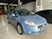 Usado Fiat Punto Active 75 CV (55 kW) 2010 Azul Utilitario