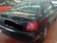 Usado Audi A4 150 CV (110 kW) 2000 Azul Berlina