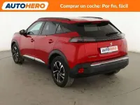 Usado Peugeot e-2008 Allure 100 kW (136 CV) 2022 Rojo SUV