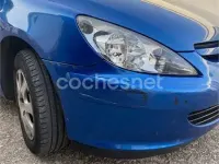 Usado Peugeot 307 90 CV (66 kW) 2005 Azul Berlina