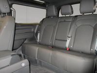 Usado Land Rover Defender SE Dynamic 249 CV (183 kW) 2025 Santorini black