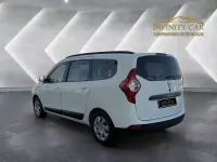 Usado Dacia Lodgy Ambiance 107 CV (78 kW) 2012 Blanco Monovolumen
