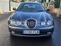 Usado Jaguar S-Type Executive 240 CV (176 kW) 2000 Gris / plata Berlina