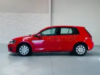 Usado VW Golf VII Edition 105 CV (77 kW) 2013 Rojo Berlina
