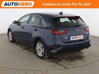 Usado Kia Ceed 136 CV (100 kW) 2021 Azul Utilitario
